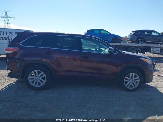 12581011 :رقم المزاد ، 5TDBKRFH3FS203832 vin ، 2015 Toyota Highlander Le مزاد بيع