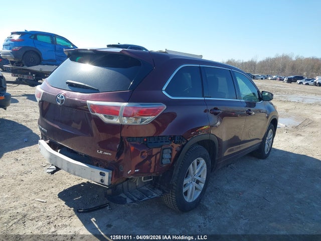 12581011 :رقم المزاد ، 5TDBKRFH3FS203832 vin ، 2015 Toyota Highlander Le مزاد بيع