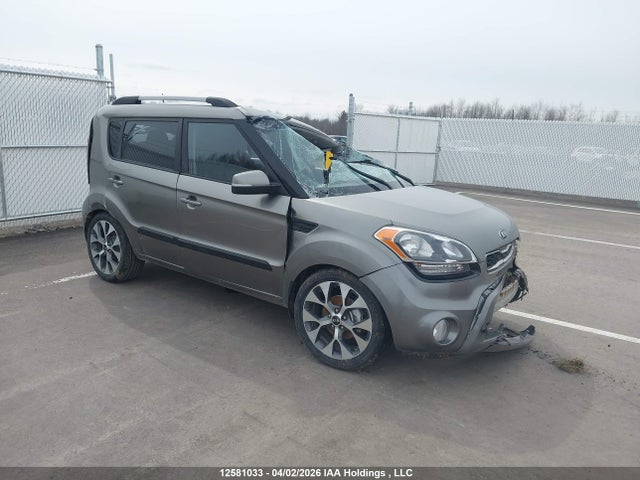 2013 Kia Soul 2.0l 2u/2.0l 4u/2.0l 4u Burner/2.0l 4u Luxury/2.0l 4u Retro მანქანა იყიდება აუქციონზე, vin: KNDJT2A68D7601535, აუქციონის ნომერი: 12581033