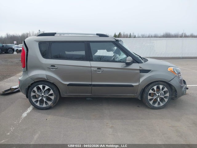 2013 Kia Soul 2.0l 2u/2.0l 4u/2.0l 4u Burner/2.0l 4u Luxury/2.0l 4u Retro მანქანა იყიდება აუქციონზე, vin: KNDJT2A68D7601535, აუქციონის ნომერი: 12581033