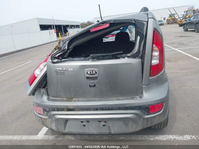 2013 Kia Soul 2.0l 2u/2.0l 4u/2.0l 4u Burner/2.0l 4u Luxury/2.0l 4u Retro მანქანა იყიდება აუქციონზე, vin: KNDJT2A68D7601535, აუქციონის ნომერი: 12581033