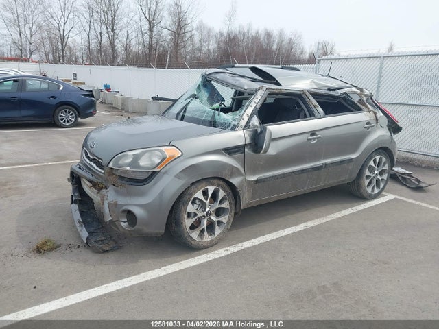 2013 Kia Soul 2.0l 2u/2.0l 4u/2.0l 4u Burner/2.0l 4u Luxury/2.0l 4u Retro მანქანა იყიდება აუქციონზე, vin: KNDJT2A68D7601535, აუქციონის ნომერი: 12581033