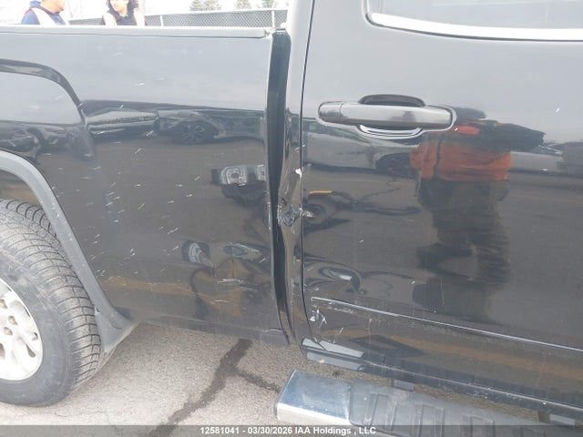 3GTU2MECXJG144562 GMC Sierra 1500 Sle
