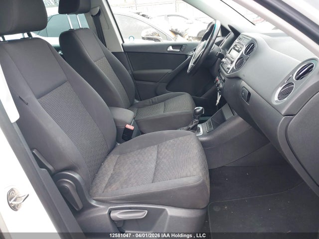 12581047 :رقم المزاد ، WVGJV3AX4EW514758 vin ، 2014 Volkswagen Tiguan S/se/sel/r-line مزاد بيع
