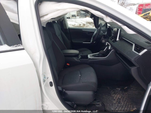 12581055 :رقم المزاد ، 2T3B1RFV6SC530857 vin ، 2025 Toyota Rav4 Le مزاد بيع