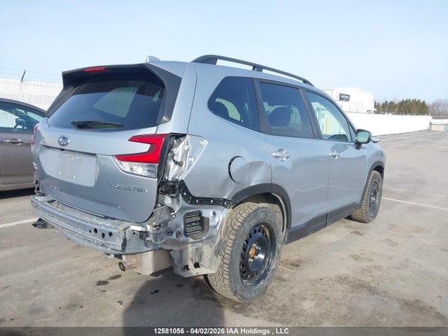 12581056 :رقم المزاد ، JF2SKEJC2MH524672 vin ، 2021 Subaru Forester Touring مزاد بيع