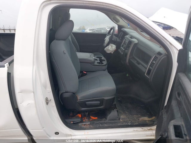 3C6JR6DGXHG695915 RAM 1500 St