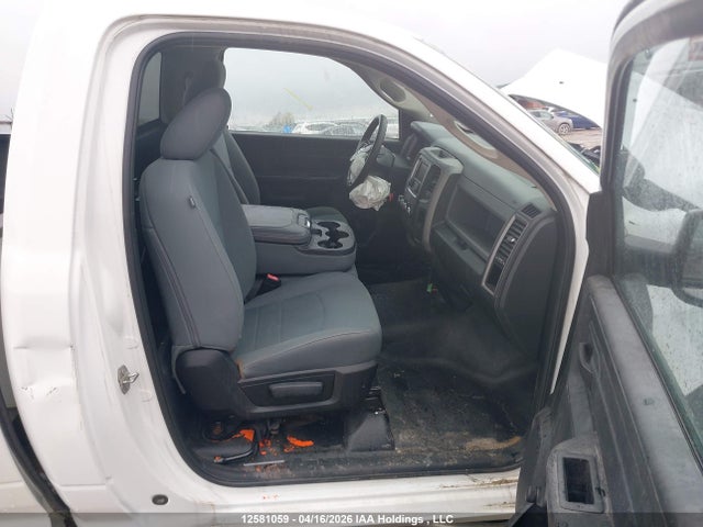 3C6JR6DGXHG695915 RAM 1500 St