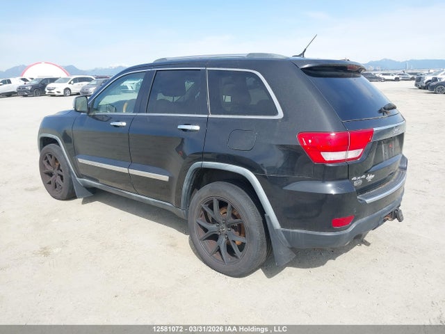 12581072 :رقم المزاد ، 1J4RR6GT4BC517944 vin ، 2011 Jeep Grand Cherokee Overland مزاد بيع