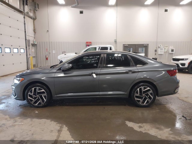 3VWGM7BUXRM011994 Volkswagen Jetta Highline