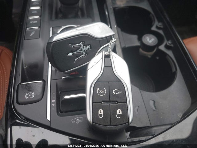 Продаж на аукціоні авто 2023 Maserati Levante Modena, vin: ZN661YUM8PX418521, номер лоту: 12581203