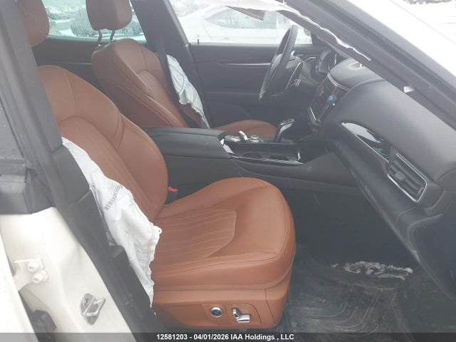 Продаж на аукціоні авто 2023 Maserati Levante Modena, vin: ZN661YUM8PX418521, номер лоту: 12581203