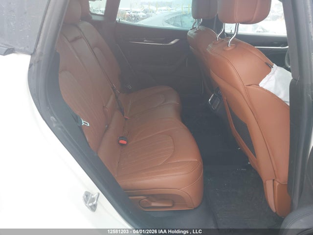 Продаж на аукціоні авто 2023 Maserati Levante Modena, vin: ZN661YUM8PX418521, номер лоту: 12581203