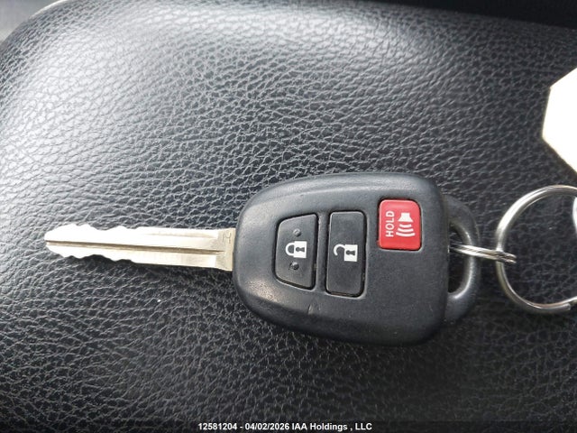 12581204 :رقم المزاد ، 2T3BFREV3JW796031 vin ، 2018 Toyota Rav4 مزاد بيع