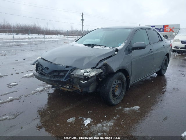 12581205 :رقم المزاد ، 2T1BU4EE0DC001394 vin ، 2013 Toyota Corolla S/le مزاد بيع
