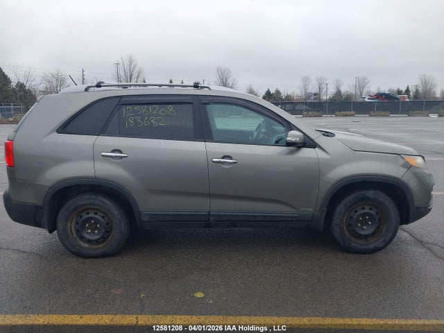 2011 Kia Sorento Lx მანქანა იყიდება აუქციონზე, vin: 5XYKTDA20BG183632, აუქციონის ნომერი: 12581208