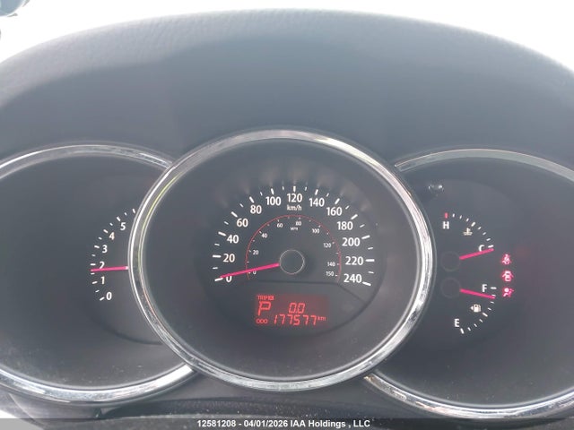 2011 Kia Sorento Lx მანქანა იყიდება აუქციონზე, vin: 5XYKTDA20BG183632, აუქციონის ნომერი: 12581208