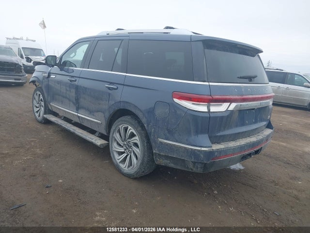 5LMJJ2LG4PEL13032 Lincoln Navigator Reserve