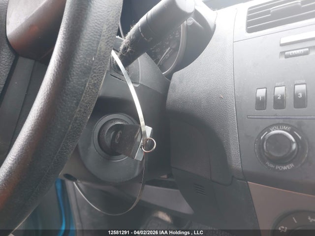 12581291 :رقم المزاد ، JM1BL1UF1B1465131 vin ، 2011 Mazda 3 I مزاد بيع