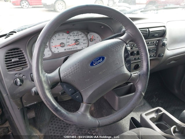 12581453 :رقم المزاد ، 1FMZU77EX1UA45765 vin ، 2001 Ford Explorer Sport Trac مزاد بيع