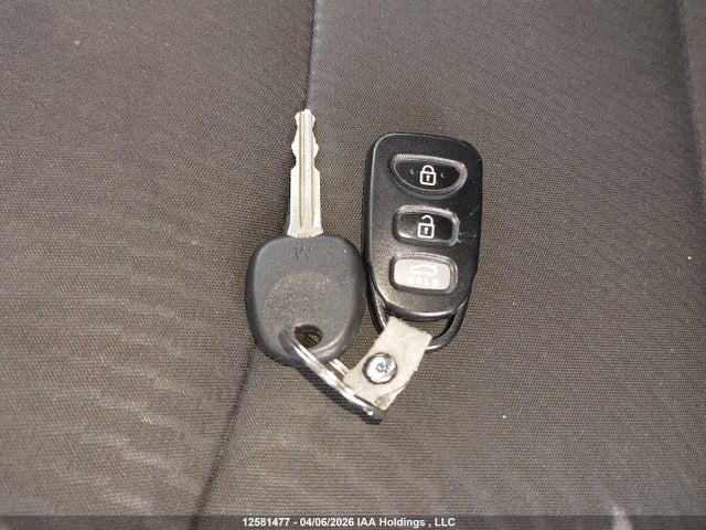 KMHDH4AHXFU384999 Hyundai Elantra Gls