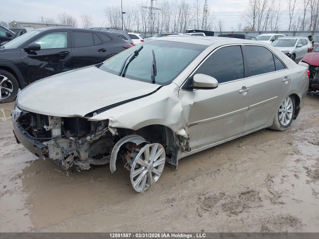 4T1BK1FK3EU542674 Toyota Camry Se/xle