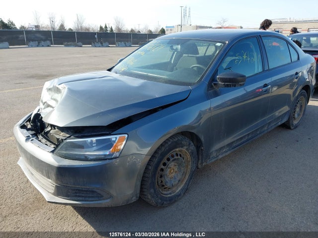2013 Volkswagen Jetta 2.0l Trendline/2.0l Trendline+ მანქანა იყიდება აუქციონზე, vin: 3VW2K7AJXDM271666, აუქციონის ნომერი: 12576124