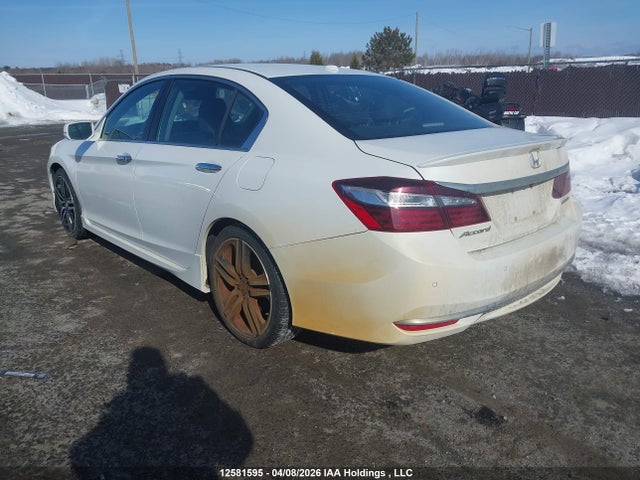 12581595 :رقم المزاد ، 1HGCR2F02HA811893 vin ، 2017 Honda Accord Touring مزاد بيع