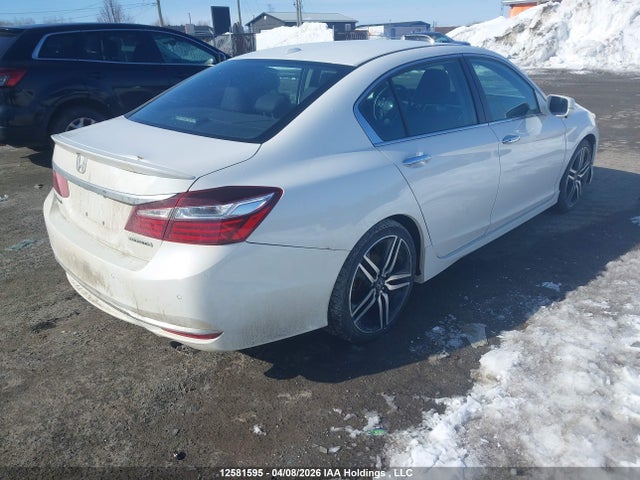 12581595 :رقم المزاد ، 1HGCR2F02HA811893 vin ، 2017 Honda Accord Touring مزاد بيع