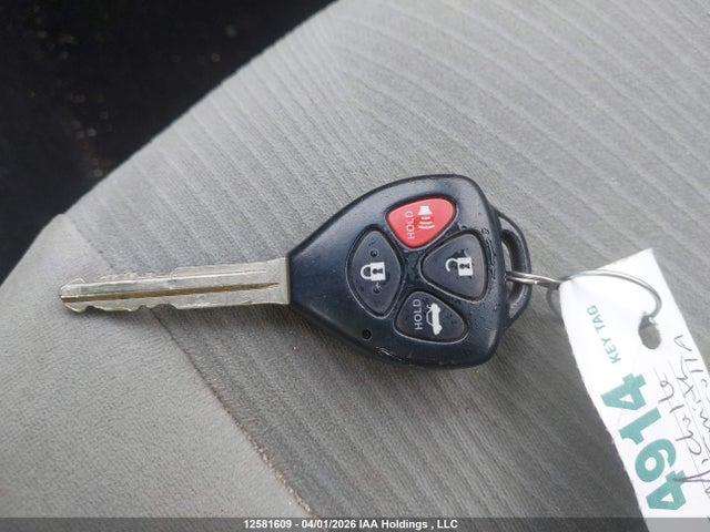 2013 Toyota Corolla Ce მანქანა იყიდება აუქციონზე, vin: 2T1BU4EE7DC929378, აუქციონის ნომერი: 12581609