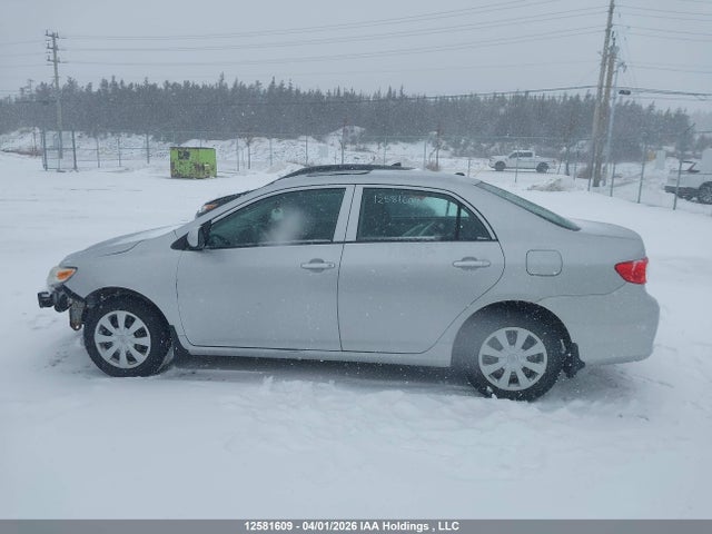 2013 Toyota Corolla Ce მანქანა იყიდება აუქციონზე, vin: 2T1BU4EE7DC929378, აუქციონის ნომერი: 12581609
