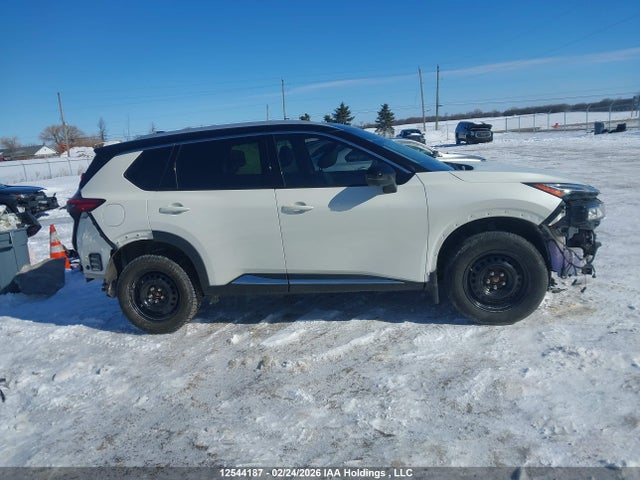 Продажа на аукционе авто 2023 Nissan Rogue Platinum, vin: JN8BT3DD7PW309250, номер лота: 12544187