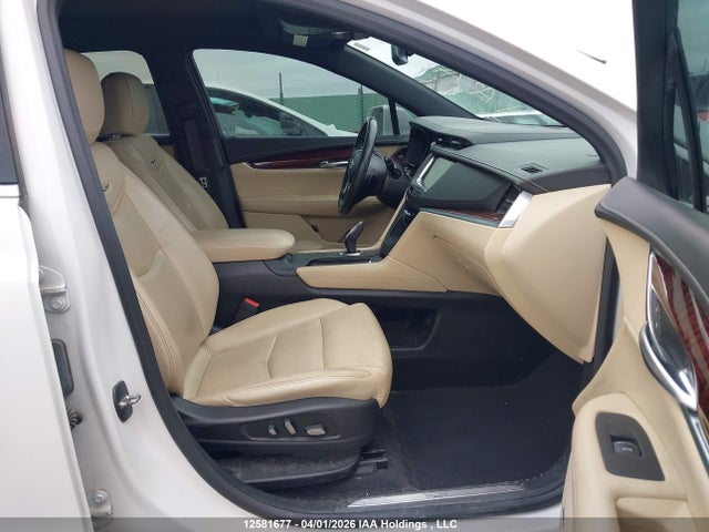 1GYKNERS1HZ155816 Cadillac Xt5 Premium Luxury