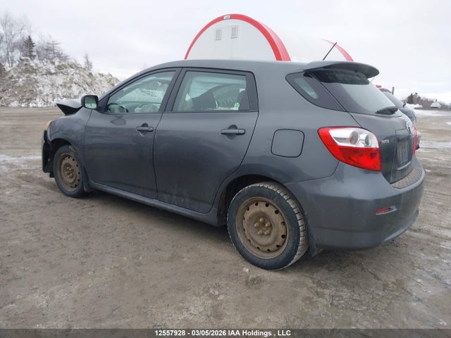 12557928 :رقم المزاد ، 2T1KU4EE5AC225644 vin ، 2010 Toyota Matrix Wagon مزاد بيع