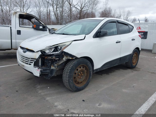 KM8JTCAF5FU009807 Hyundai Tucson Gl