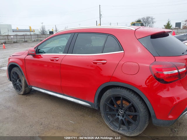 WDCTG4GB1JJ464850 Mercedes-Benz Gla 250 4matic