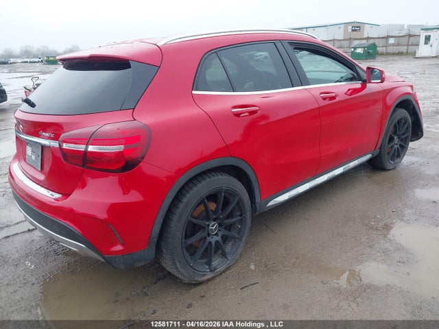 WDCTG4GB1JJ464850 Mercedes-Benz Gla 250 4matic