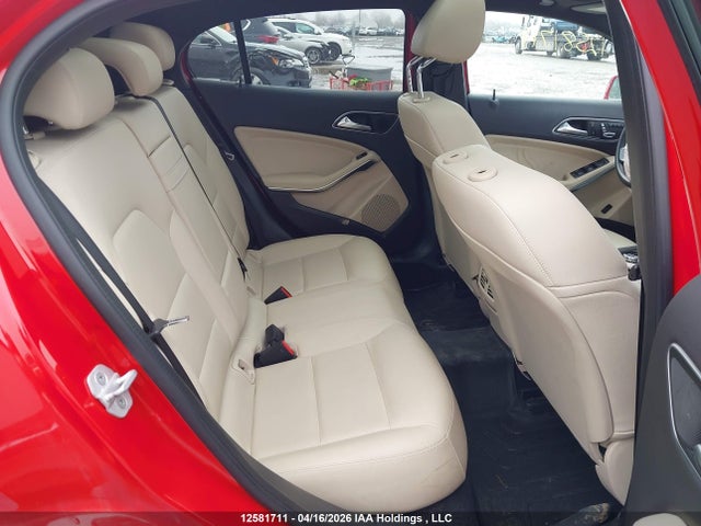 WDCTG4GB1JJ464850 Mercedes-Benz Gla 250 4matic