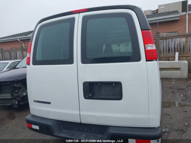 1GCWGBF78M1306868 Chevrolet Express 2500 Work Van