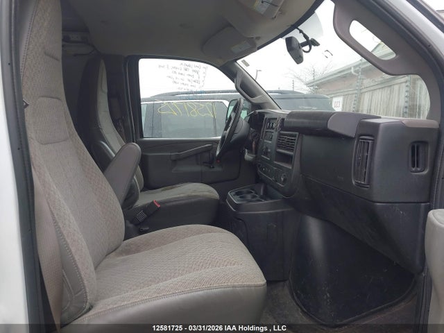 1GCWGBF78M1306868 Chevrolet Express 2500 Work Van