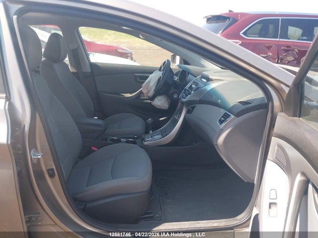 2013 Hyundai Elantra Gls/limited მანქანა იყიდება აუქციონზე, vin: 5NPDH4AE0DH278112, აუქციონის ნომერი: 12581746