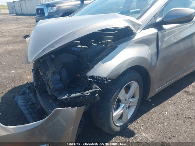 2013 Hyundai Elantra Gls/limited მანქანა იყიდება აუქციონზე, vin: 5NPDH4AE0DH278112, აუქციონის ნომერი: 12581746