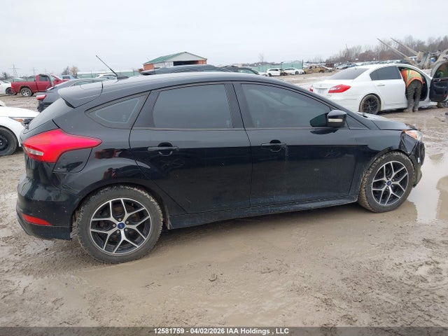 1FADP3K21JL325260 Ford FOCUS SE