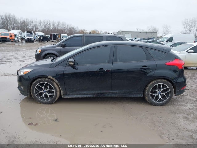 1FADP3K21JL325260 Ford FOCUS SE