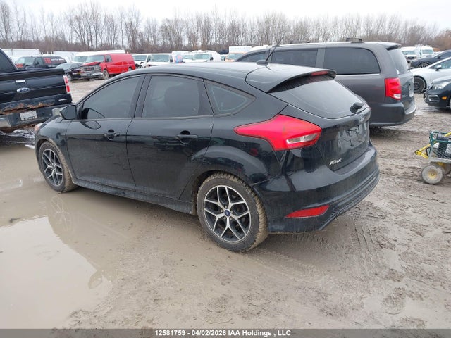 1FADP3K21JL325260 Ford FOCUS SE