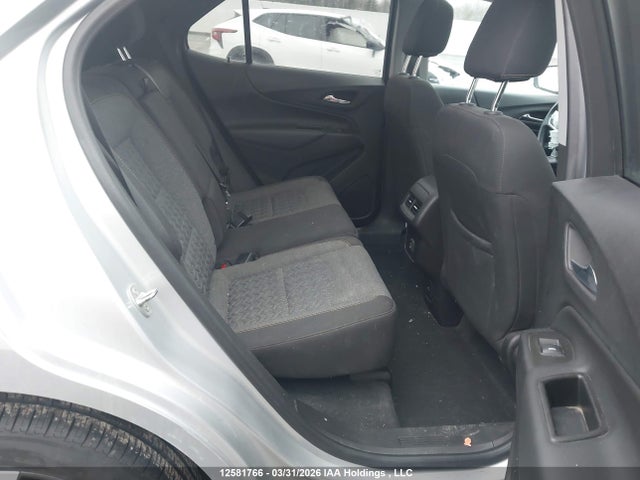 3GNAXUEV4NL256252 Chevrolet EQUINOX LT