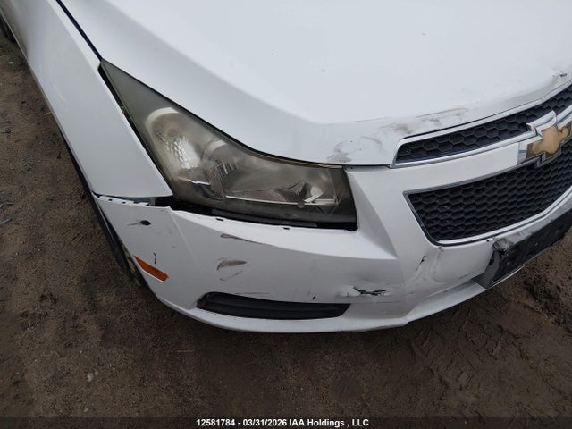 1G1PE5SB9E7321845 Chevrolet Cruze 2lt