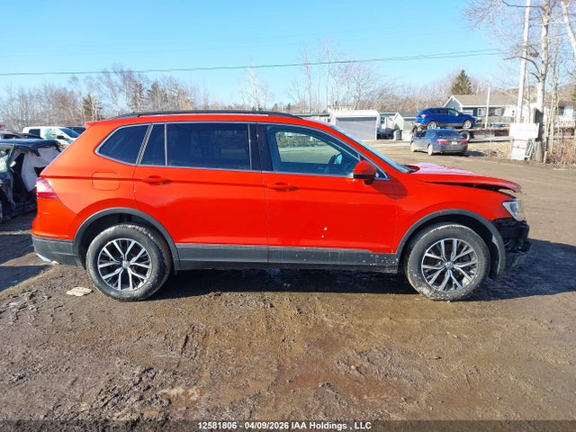 3VV2B7AXXJM042800 Volkswagen Tiguan Se/sel