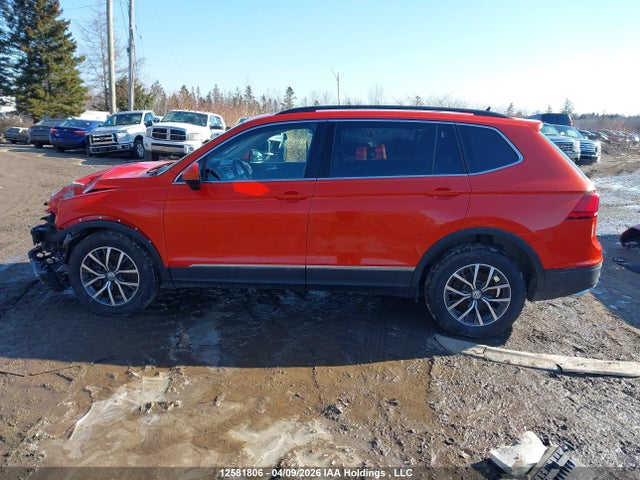3VV2B7AXXJM042800 Volkswagen Tiguan Se/sel