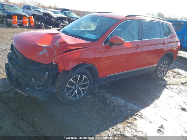 3VV2B7AXXJM042800 Volkswagen Tiguan Se/sel